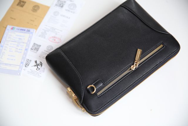 Cầm tay versace mã số