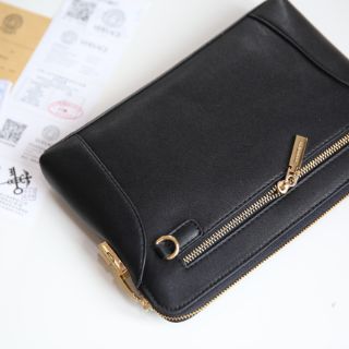 Cầm tay versace mã số