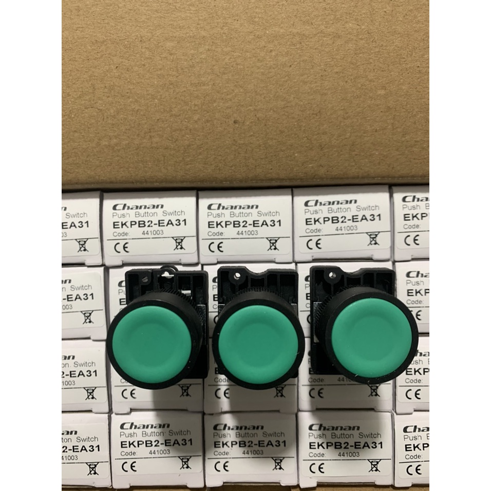 Nút ấn ko đèn màu xanh EA31  NO (CNC)