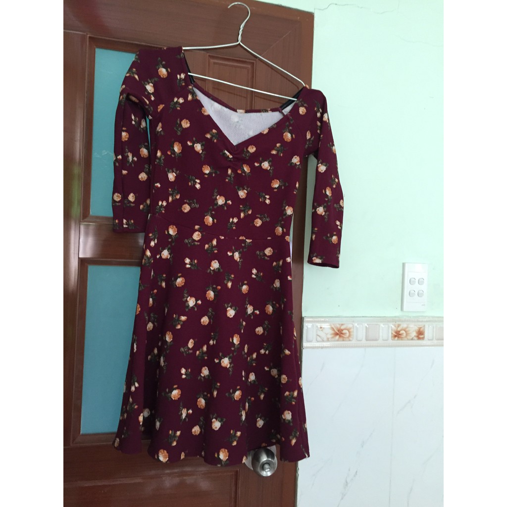 Thanh lý dọn tủ nhiều đầm đẹp giá rẻ như cho