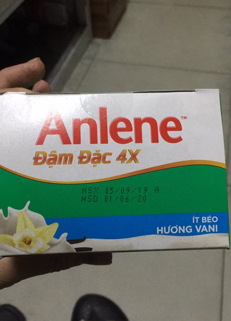 Sữa nước pha sẵn  Anlene lốc 4 chai x 125ml