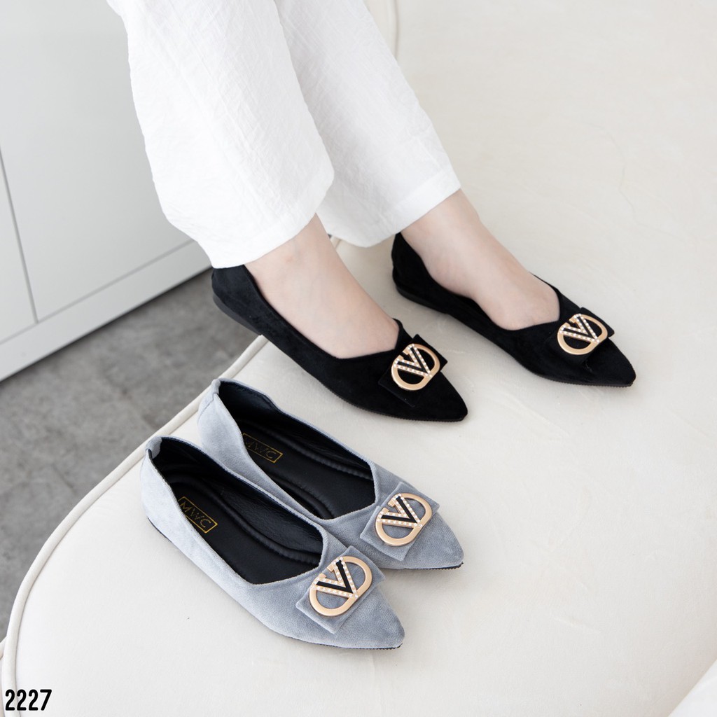 Giày Búp Bê MWC Đế Bệt Da Lộn Đính Khóa Siêu Tôn Dáng NUCG - 2227
