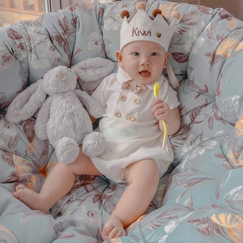 Bộ liền bodysuit hoàng tử trắng cài khuy phong cách hàn quốc cho bé trai sơ sinh