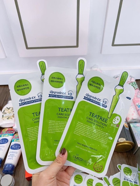 Hộp 10 miếng mặt nạ tràm trà Mediheal Tea Tree Care Solution Essential Mask - Guu