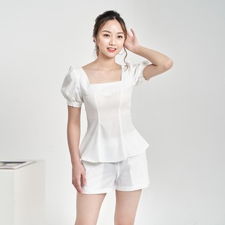 Sét quần short áo trắng cổ vuông