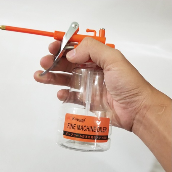 Bình châm dầu, lọ đựng dầu nhớt 350ml