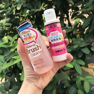 Nước rửa cọ trang điểm Daiso 80ml 200ml dung dịch vệ sinh mút tán kem nền