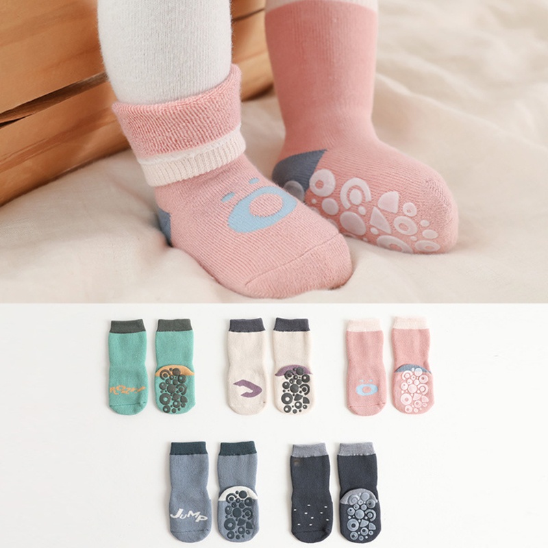 Đôi Vớ Giữ Ấm Chân Chống Trượt Bằng Vải Cotton In Hoạt Hình Dành Cho Bé Trai Gái