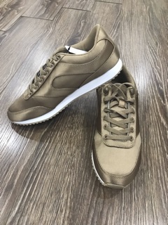 Thanh lí giày dép bigsize:  size 40 và  size 41