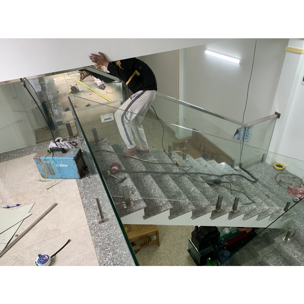 Trụ inox 304 đặc/ trụ cầu thang kính