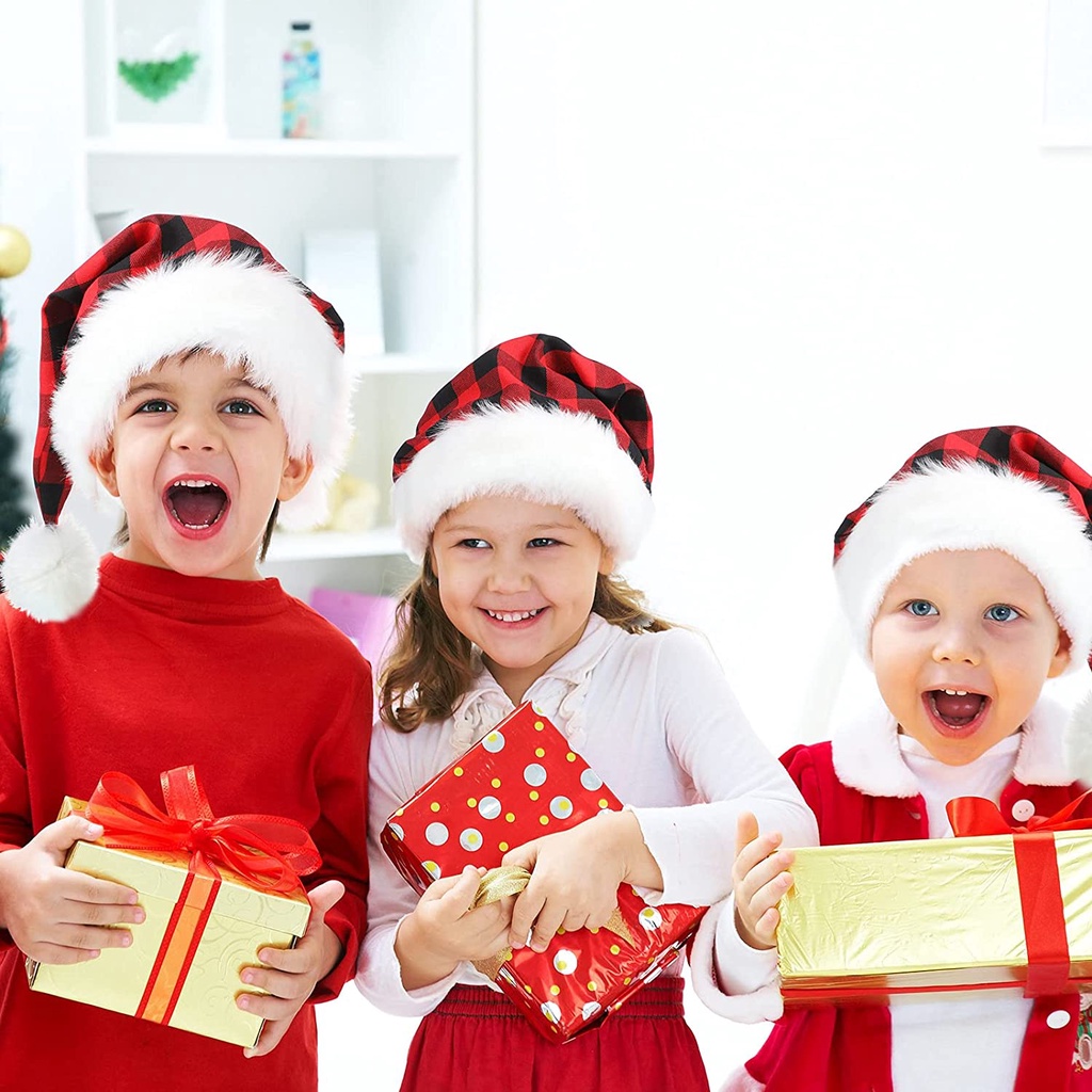 Mũ ông già noel phối vải lông họa tiết kẻ sọc ca rô màu đen/ màu đỏ đáng yêu