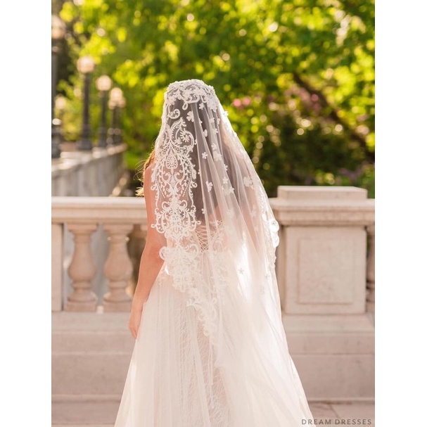 Lúp cô dâu làm lễ