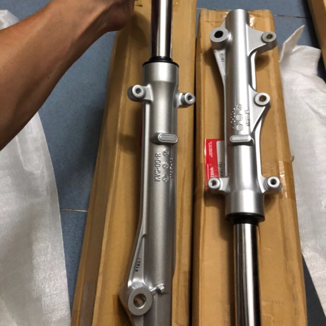 Phuộc trước Ab đời  zin hãng Honda