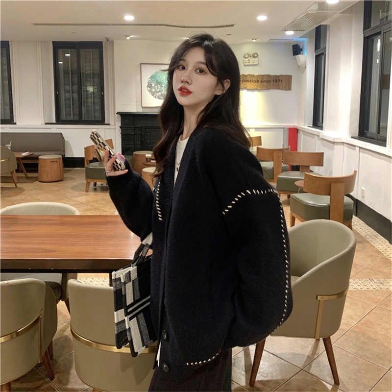 Áo khoác cardigan hoạ tiết nhẹ nhàng