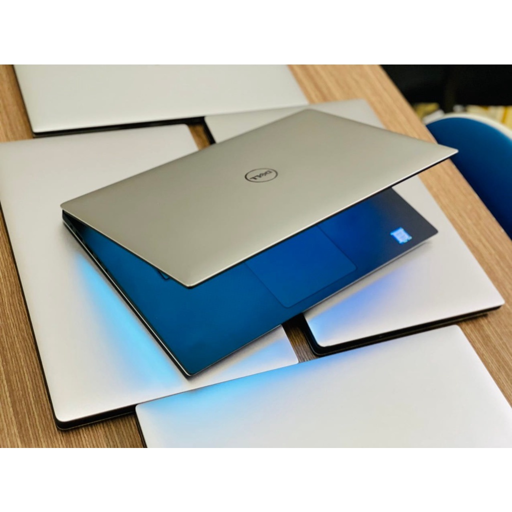 Máy Tính Dell Precision 5520