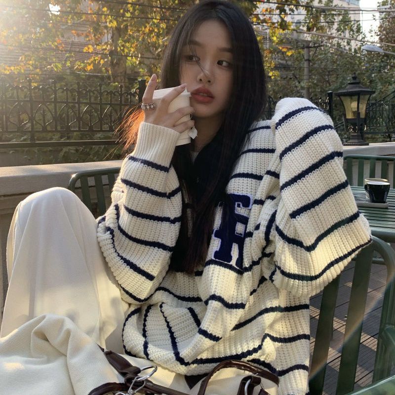 ♛Áo Len Lười Dáng Rộng Họa Tiết Kẻ Sọc Màu Tương Phản Thời Trang Thu Đông Phong Cách Mới Cho Nữ