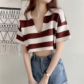 Áo Croptop Dệt Kim Hoạ Tiết Kẻ Sọc Tay Ngắn Cổ Chữ V Thời Trang Cho Nữ
