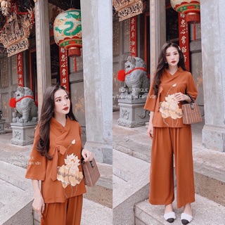 Bộ phật tử lễ chùa về 3 màu