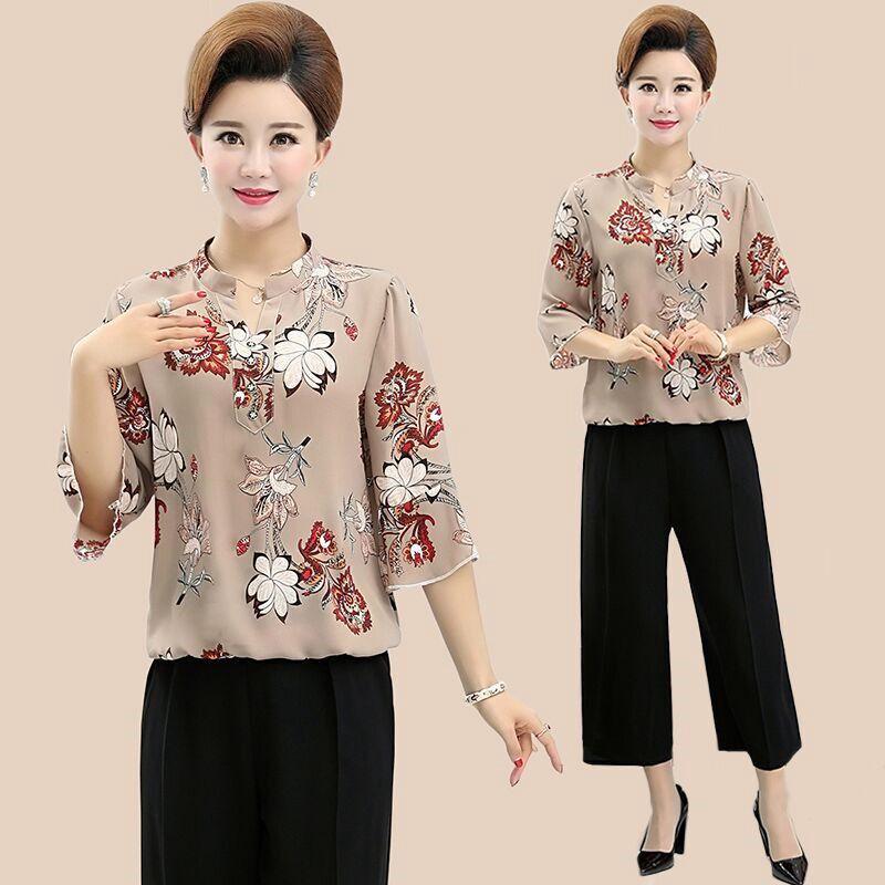 Áo voan tay lỡ cổ chữ V hoạ tiết hoa xinh xắn kiểu dáng cổ điển cho phụ nữ trung niên