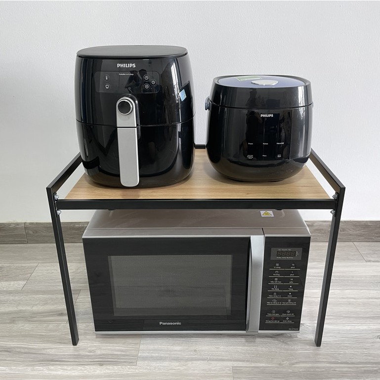 Kệ Lò Vi Sóng Đa Năng SENNAI Thép Cacbon Sơn Đen Tĩnh Điện Mặt Gỗ MDF Phủ Melamine KVS2T