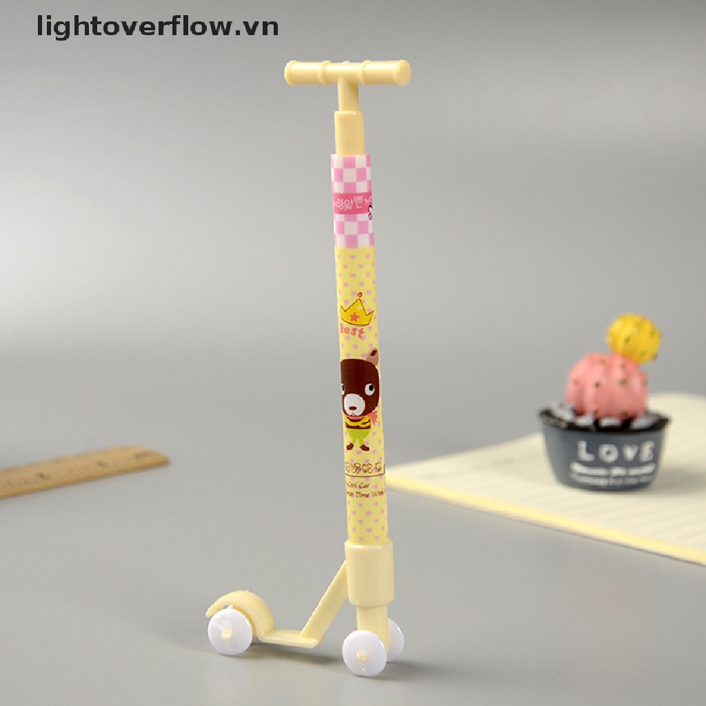 1 Bút Bi Hình Chiếc Xe Scooter Dễ Thương