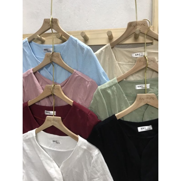 VÁY ĐŨI XÒE CỔ V BUỘC NƠ SAU VINTAGE SIÊU XINH | BigBuy360 - bigbuy360.vn