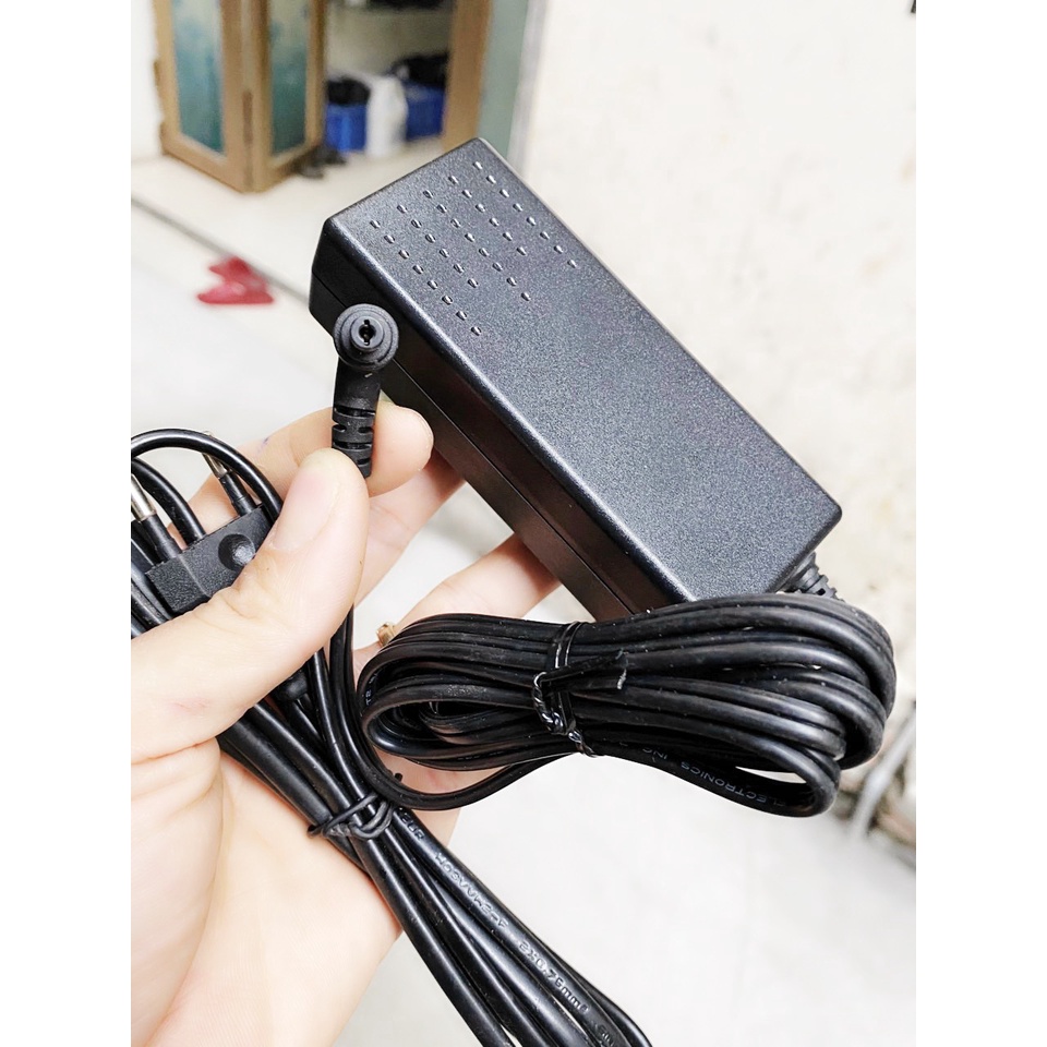 Adapter nguồn màn hình AK Q240