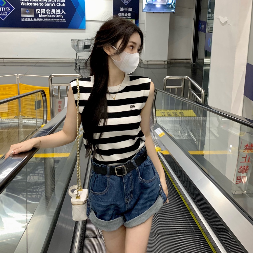 621876#Áo Dệt Kim Mỏng Sát Nách Dáng Rộng Thời Trang Mùa Hè 2022