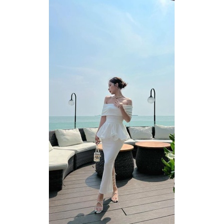 Sét Áo Peplum Trễ Vai Tùng Xếp Ly + Chân Váy Body | BigBuy360 - bigbuy360.vn