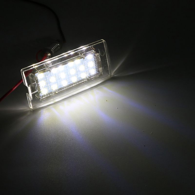 Set 2 Đèn LED 18 SMD 3528 12V Gắn Biển Số Xe Cho E53 X5 1999-2003 E83 X3 03-10