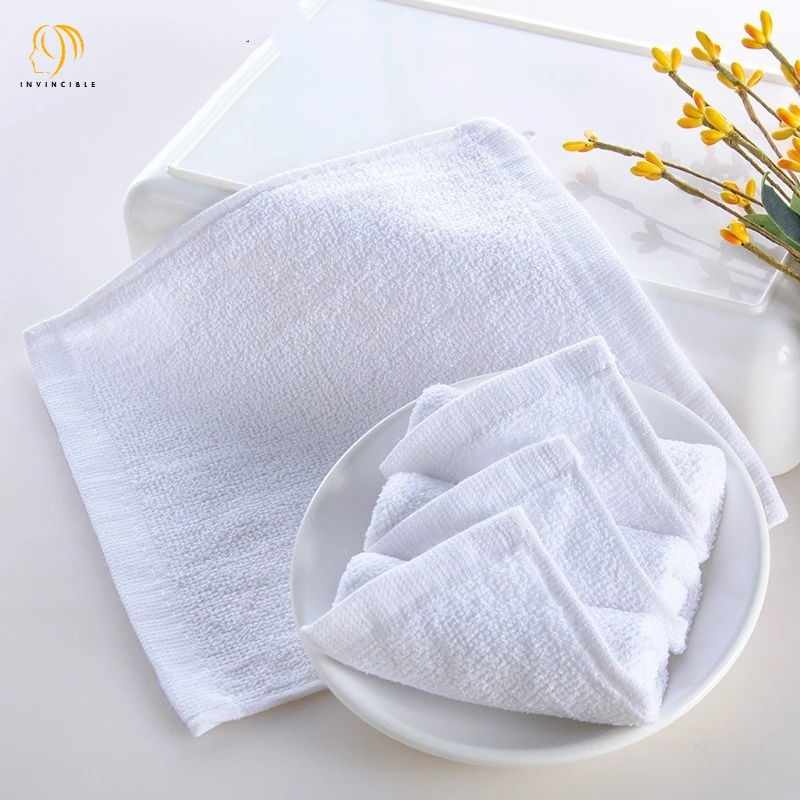 Khăn lau bằng vải cotton hình vuông màu trắng đa chức năng tiện dụng cho nhà hàng / khách sạn