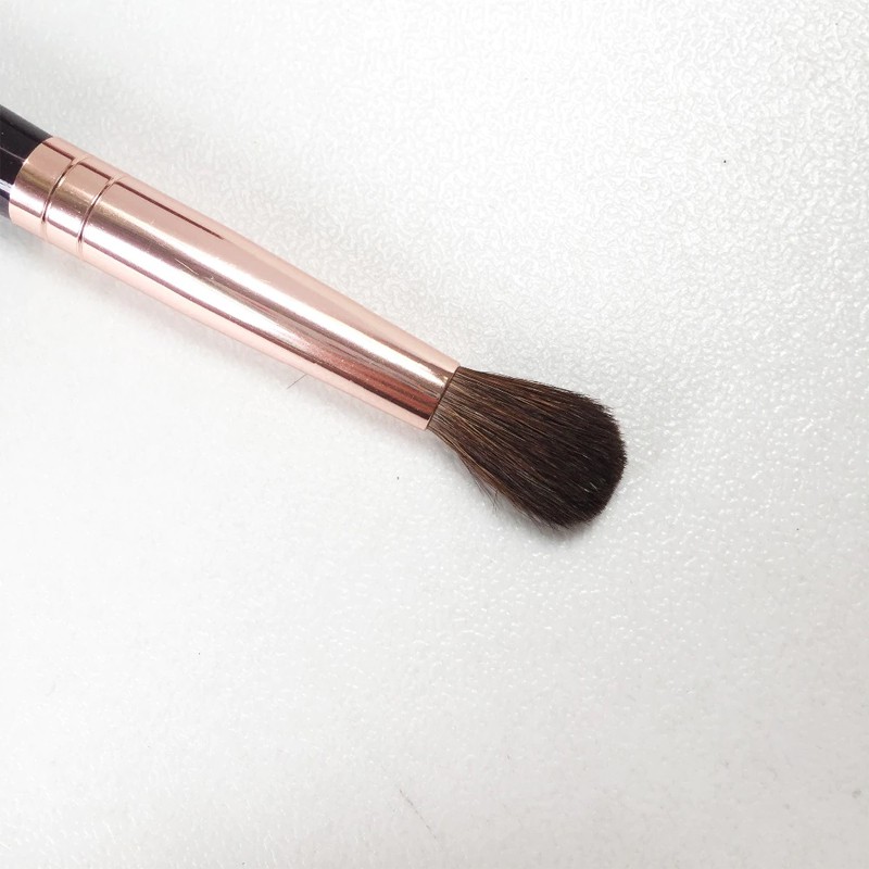 Cọ  Charlotte Tilbury Eye Blender Brush