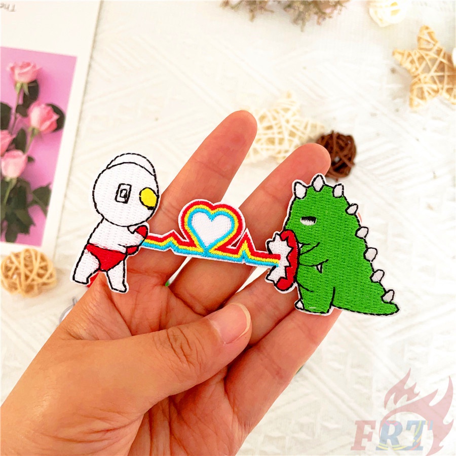 ☸ Miếng Dán Ủi Hình Quái Vật Hoạt Hình Dễ Thương ☸ 1 Sticker Ủi Thêu Hình Huy Hiệu