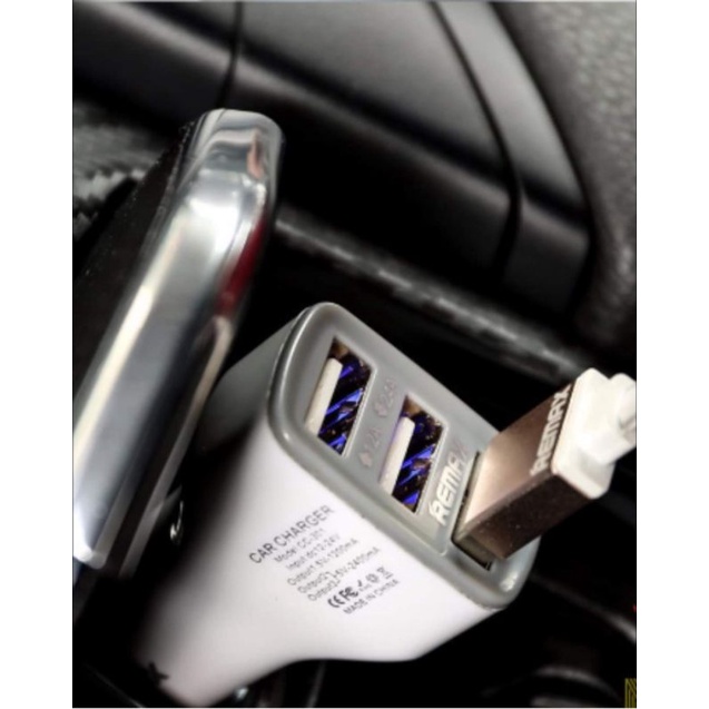 Cốc sạc ô tô REMAX 3 cổng USB CC-301..