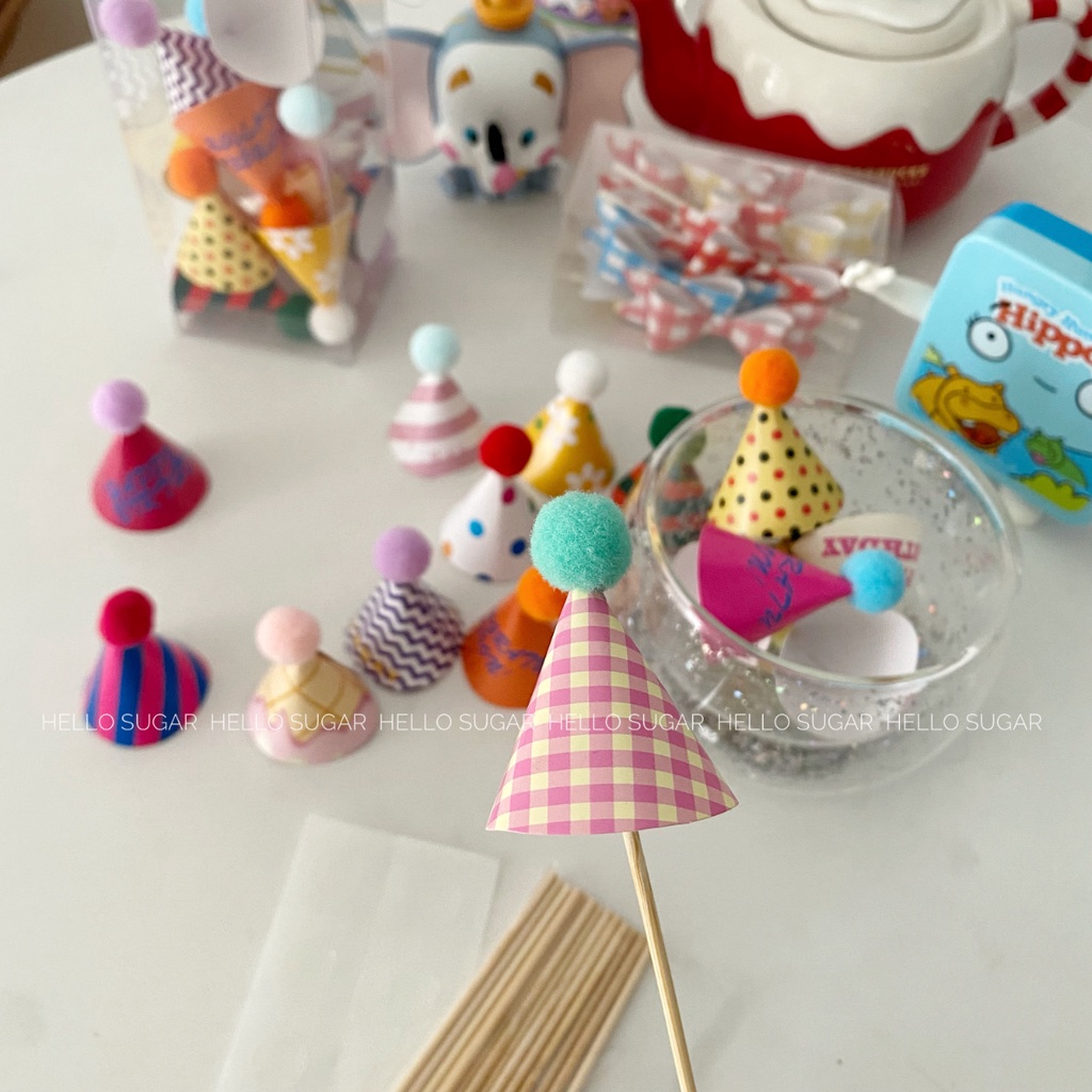 Mũ Sinh Nhật mini Hoạt Hình Cắm Trang Trí Bánh Kem Tráng Miệng Phong Cách retro