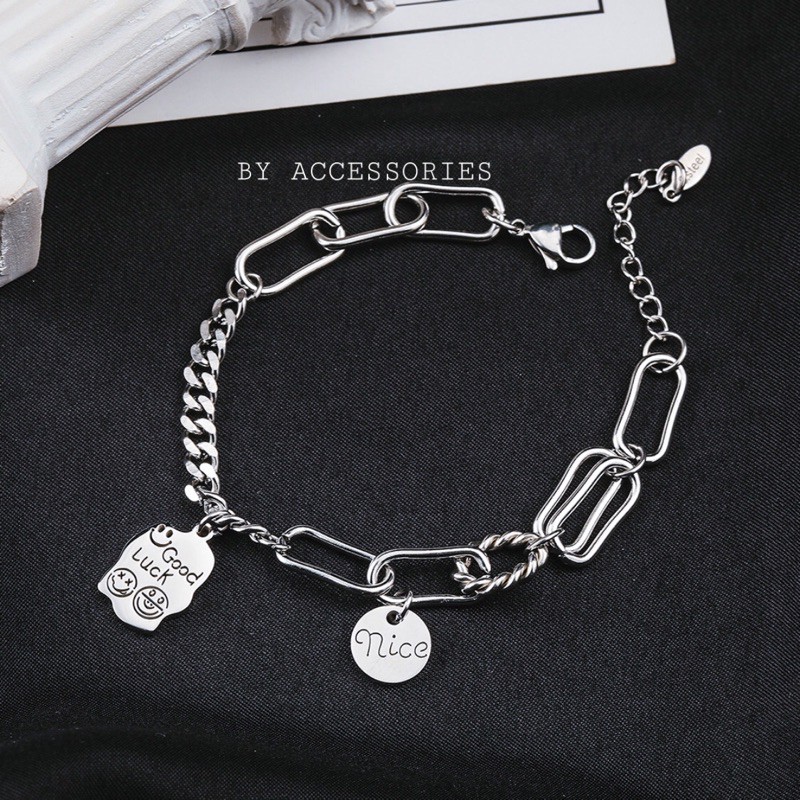 Lắc tay xích 2 kiểu phối mặt Good luck và mặt tròn Nice không gỉ