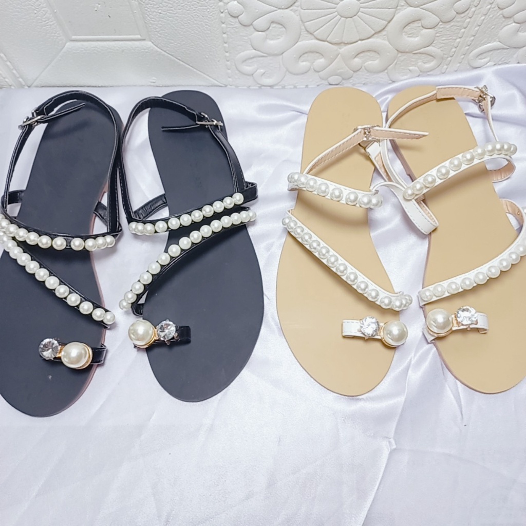 Giày Sandal Nữ Đế Bằng Cài Quai Hậu-Sandal Đi Học Kiểu Sỏ Ngón Đính Ngọc Mẫu Mới Bền Đẹp Đi Biển Đi Chơi  Mã SDNGOC