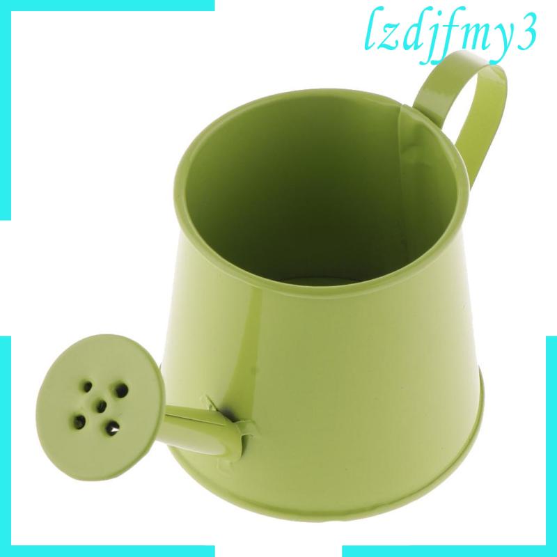 Mô hình bình tưới cây mini bằng thiếc nhiều màu sắc phong cách mộc mạc