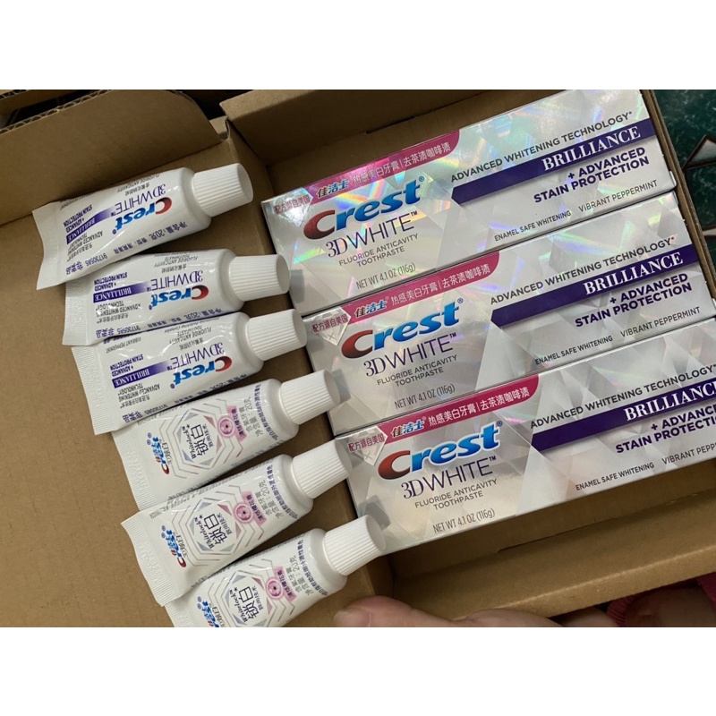 Bộ sản phẩm trắng răng Crest 3D White