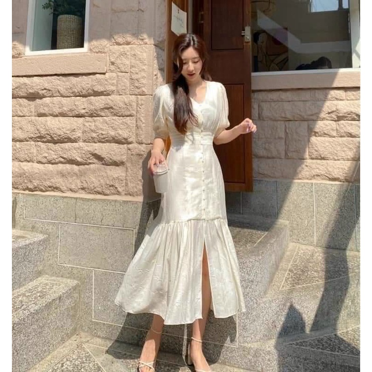 Đầm váy freesize trắng cổ V đuôi cá