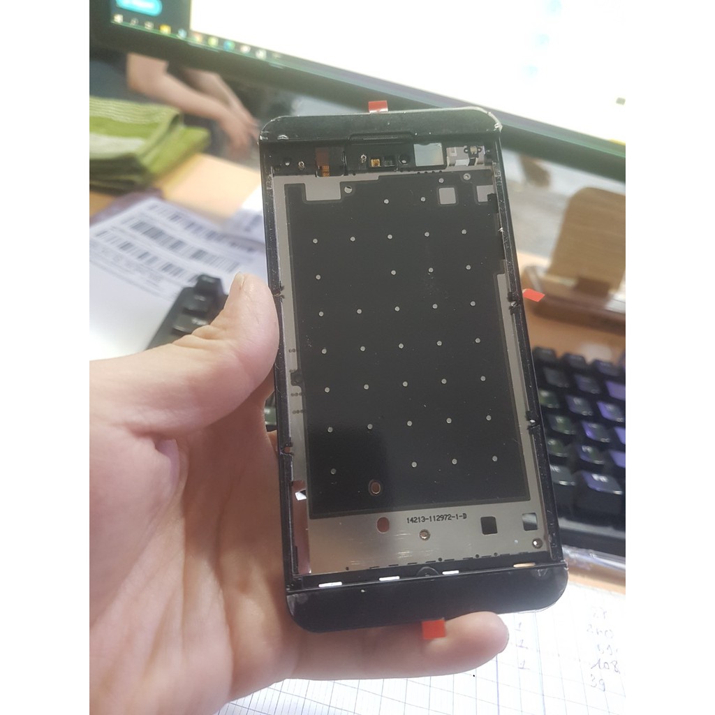 KHUNG SƯỜN ĐIỆN THOẠI Z10 BLACKBERRY | BigBuy360 - bigbuy360.vn