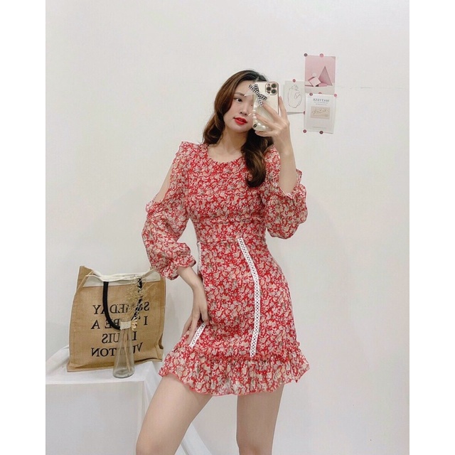 Đầm voan lụa hai lớp cổ tròn khoét vai bèo dài tay đầm ôm body xoè