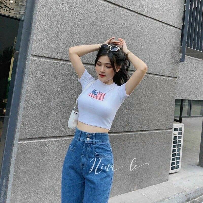 Áo croptop có lá cờ cổ thun tròn cao tay ngắn màu trắng màu đen shop Tiến Linh siêu xinh