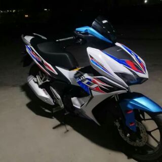 Tem rời Winner X trắng