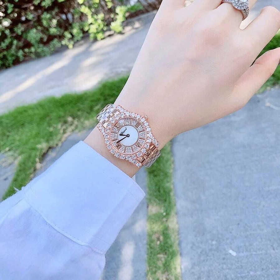 Đồng hồ nữ Chopard mặt đính đá cao cấp dây kim loại sang trọng đeo cực sáng tay và nổi bật
