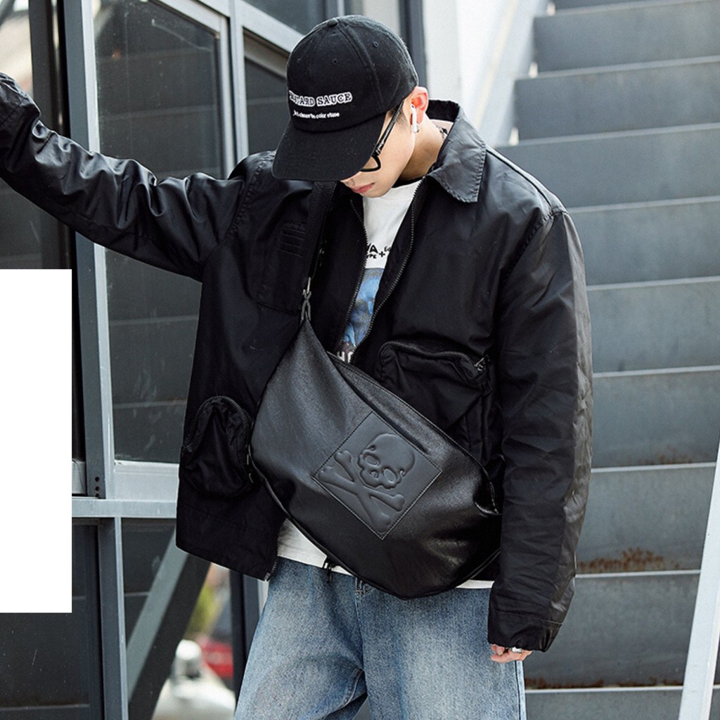 Túi Đeo Chéo Vai Phong Cách Hàn Quốc Cho Nam Nữ Chất Liệu Da Pu Mềm Mại Bền Đẹp Không Thấm Nước Họa Tiết Đầu Lâu Màu Đen | BigBuy360 - bigbuy360.vn