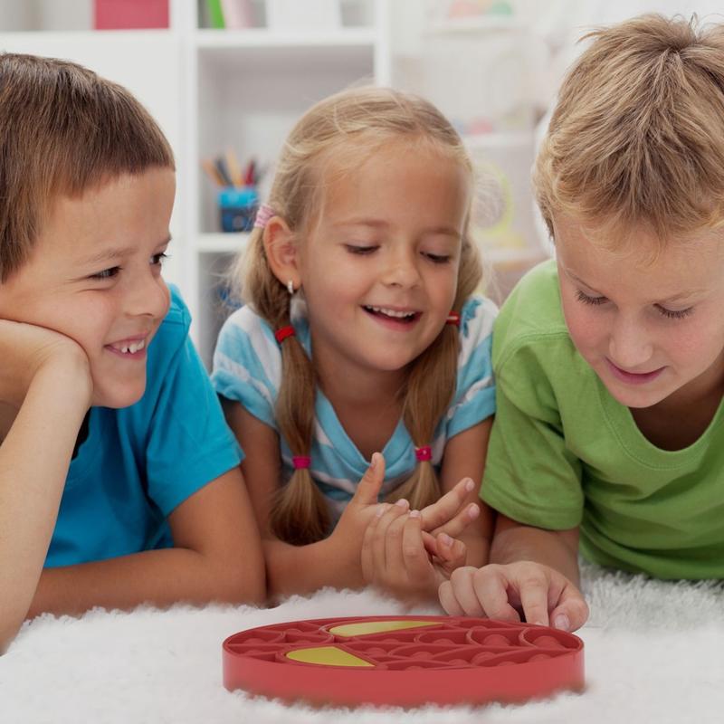 Đồ Chơi Cầm Tay Hình Pikachu / Nhện Vui Nhộn Cho Bé