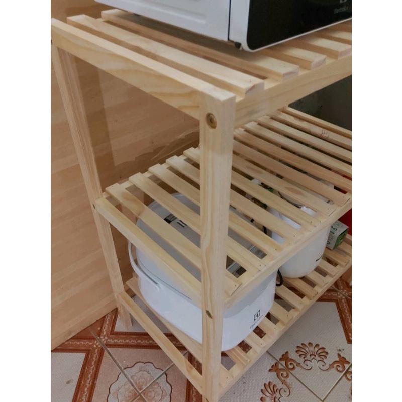 Kệ lò vi sóng 3 tầng, Gỗ thông tự nhiên