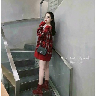 Áo len cổ tim kẻ đỏ cực hot