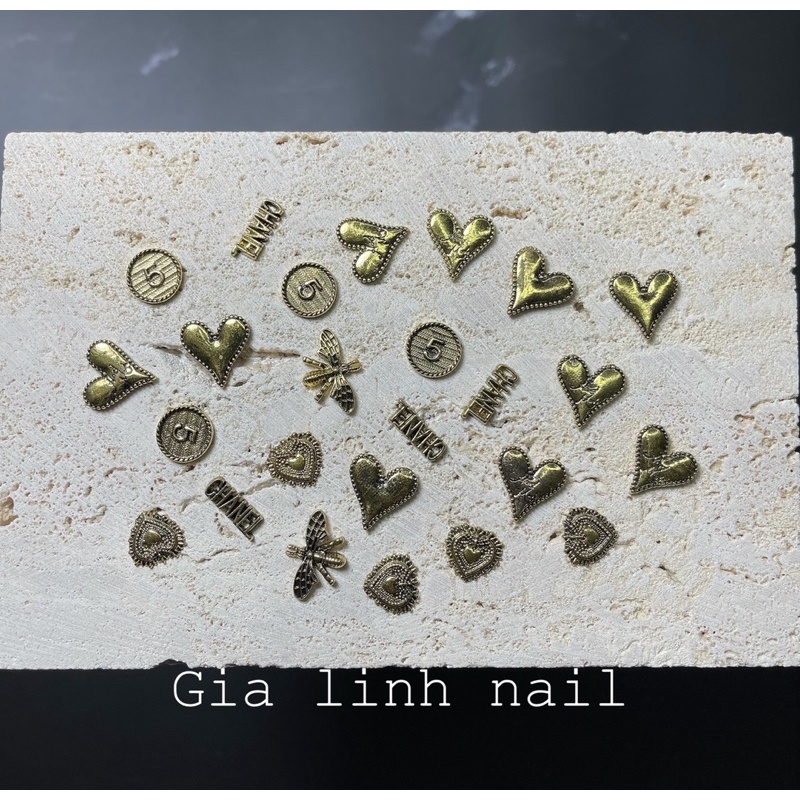 Charm set gấu nơ ( y hình )